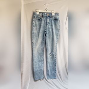 Size 6 Skinny High Rise Ankle Wash Jeans